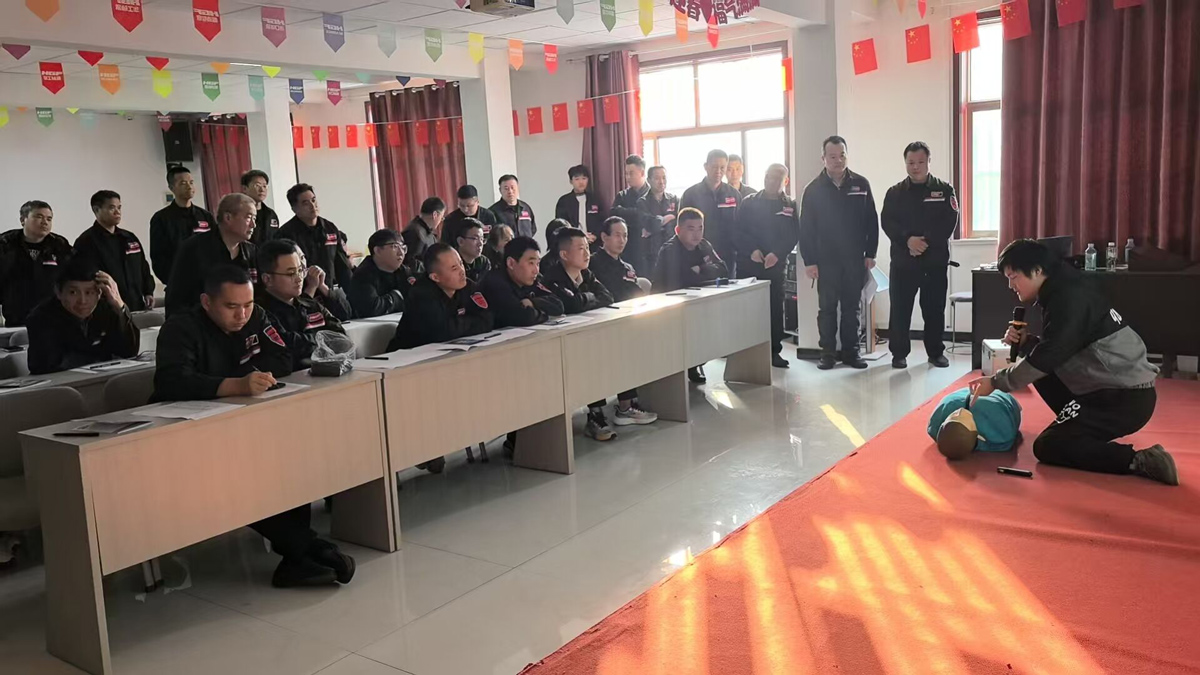 Shandong Huagong Bearing carries out special training on work-related injury prevention, building a strong "protective net" for safety production